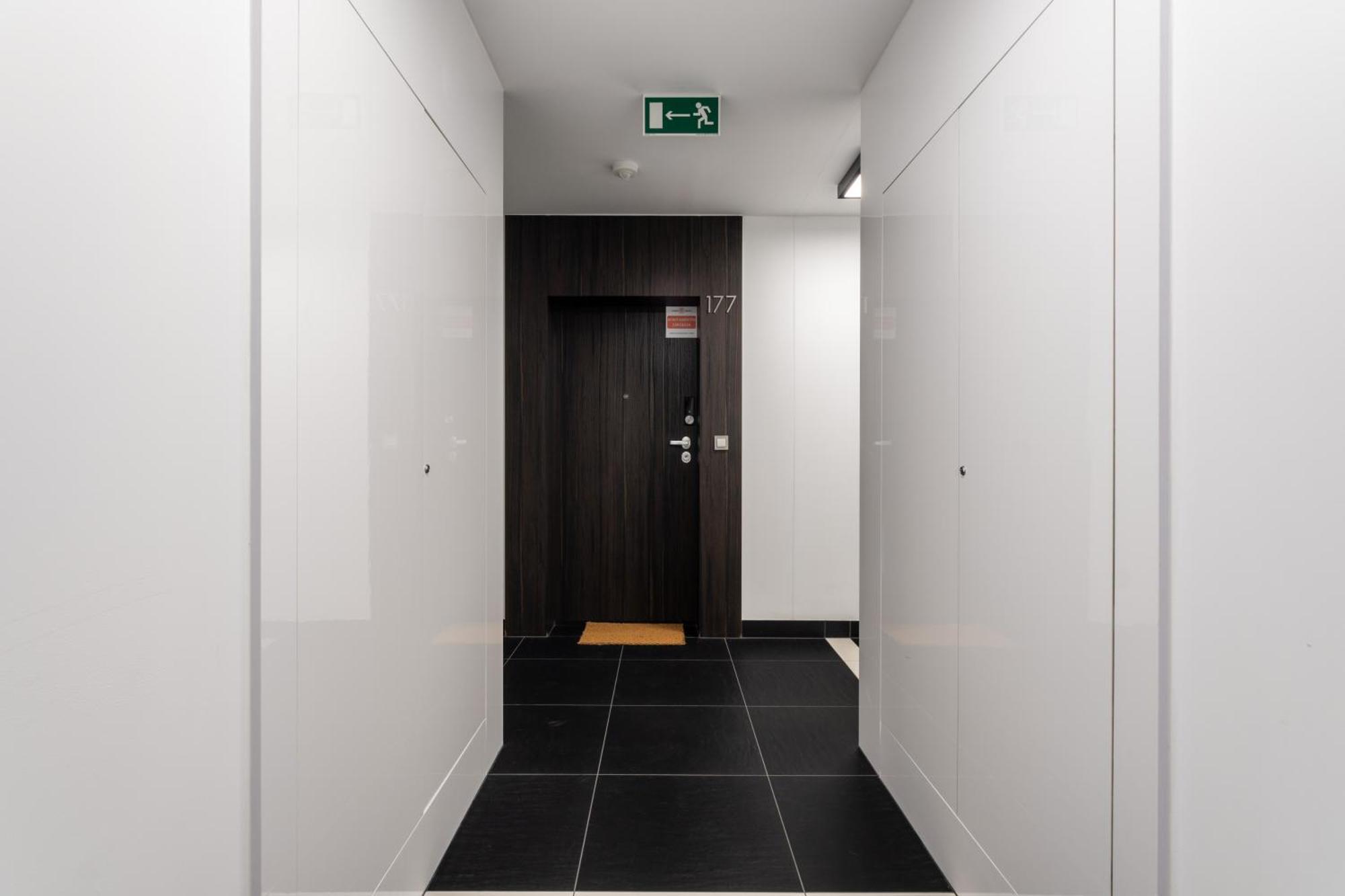 Superapart Grzybowska Apt 177 Варшава Экстерьер фото